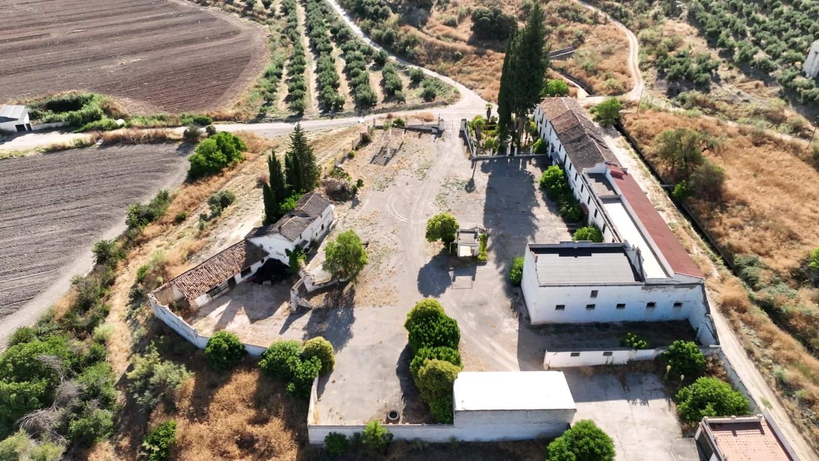 24 chambre Finca/Maison de Campagne à vendre à Albolote avec garage - 1 200 000 € (Ref: 8574369)