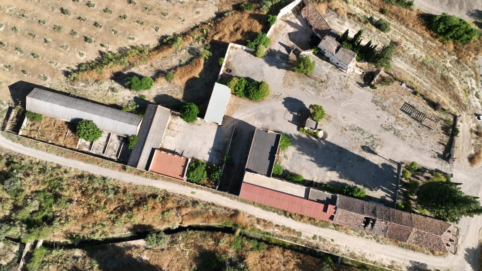 24 chambre Finca/Maison de Campagne à vendre à Albolote avec garage - 1 200 000 € (Ref: 8574369)