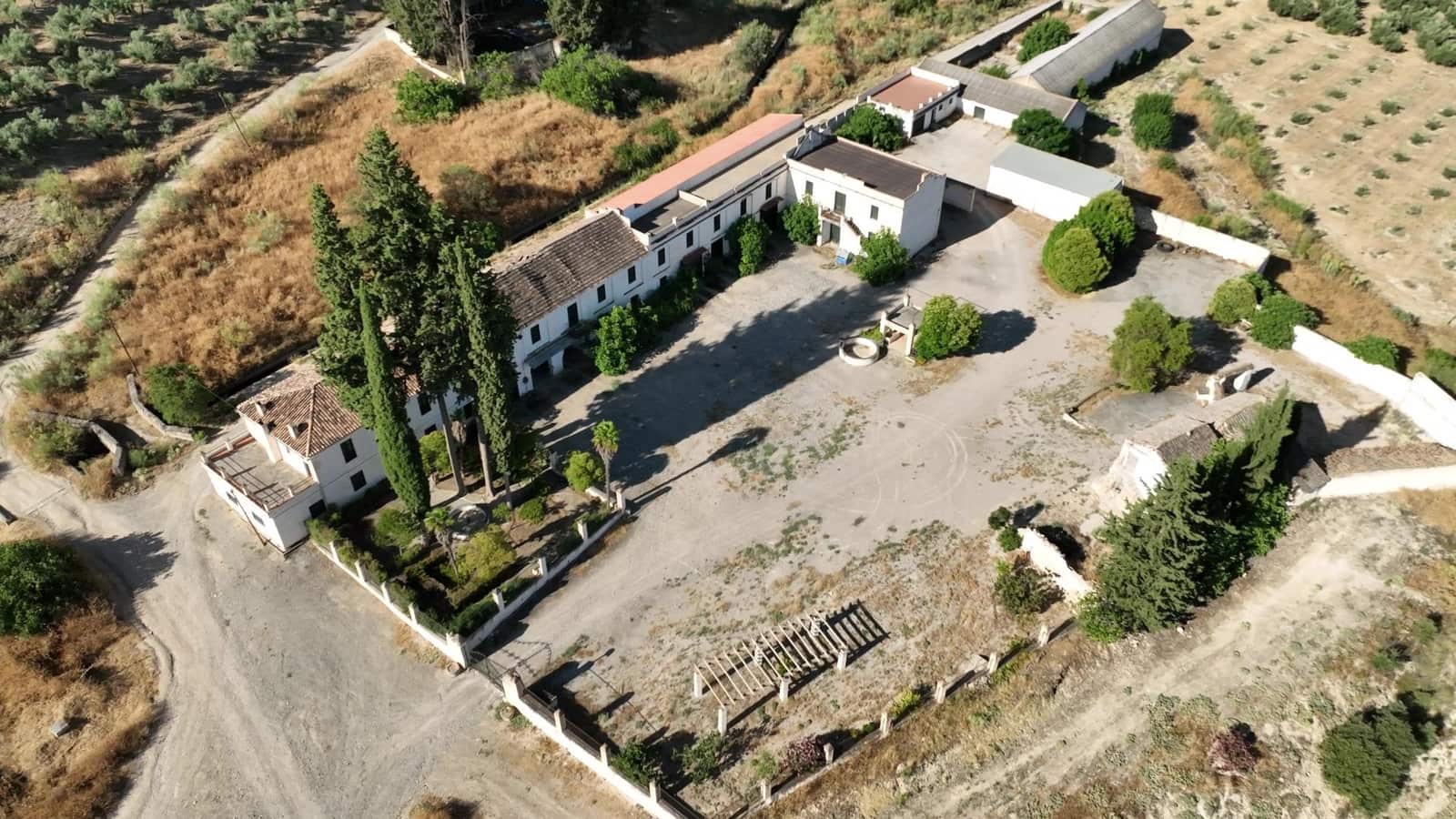 24 chambre Finca/Maison de Campagne à vendre à Albolote avec garage - 1 200 000 € (Ref: 8574369)