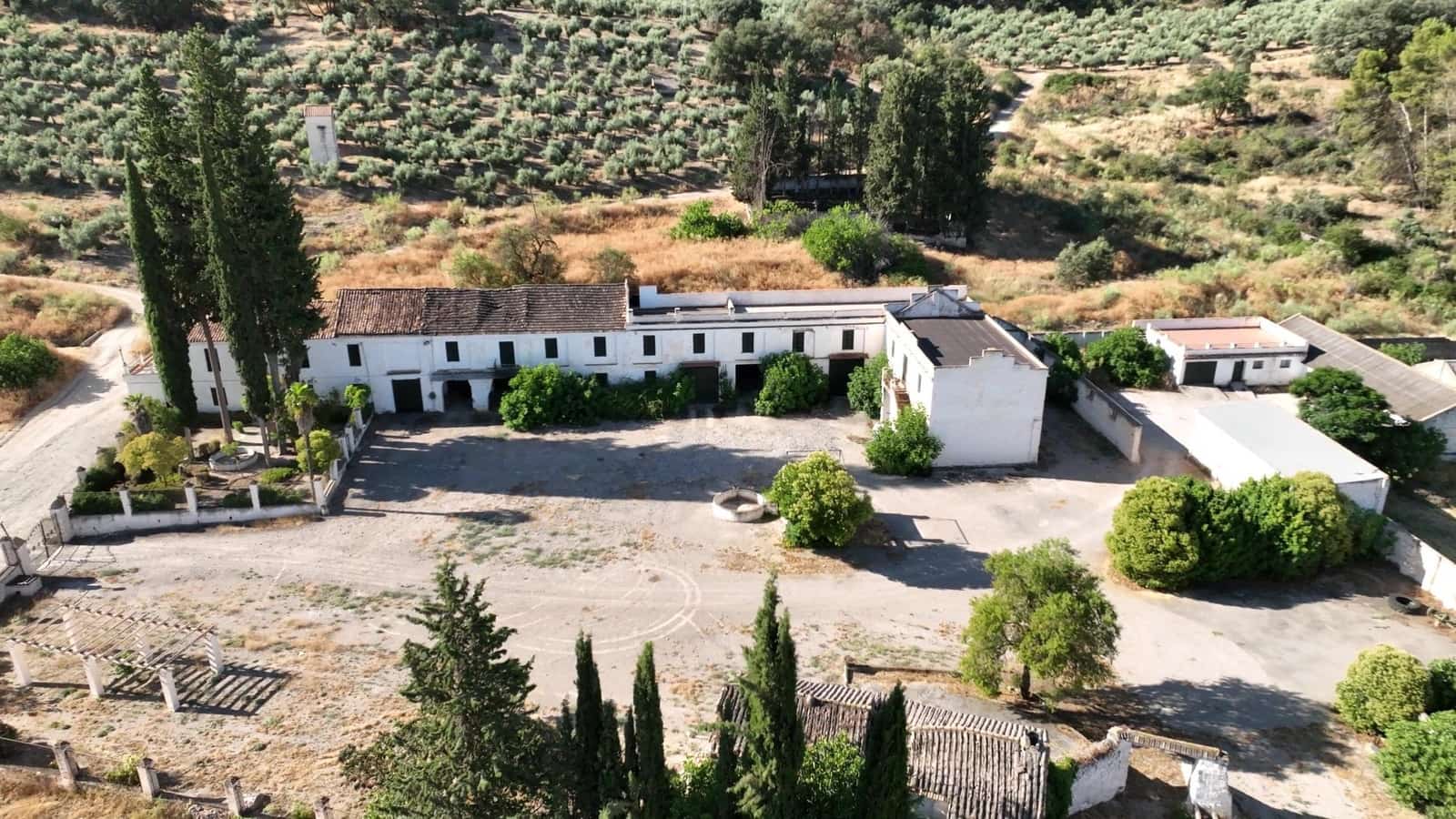24 chambre Finca/Maison de Campagne à vendre à Albolote avec garage - 1 200 000 € (Ref: 8574369)