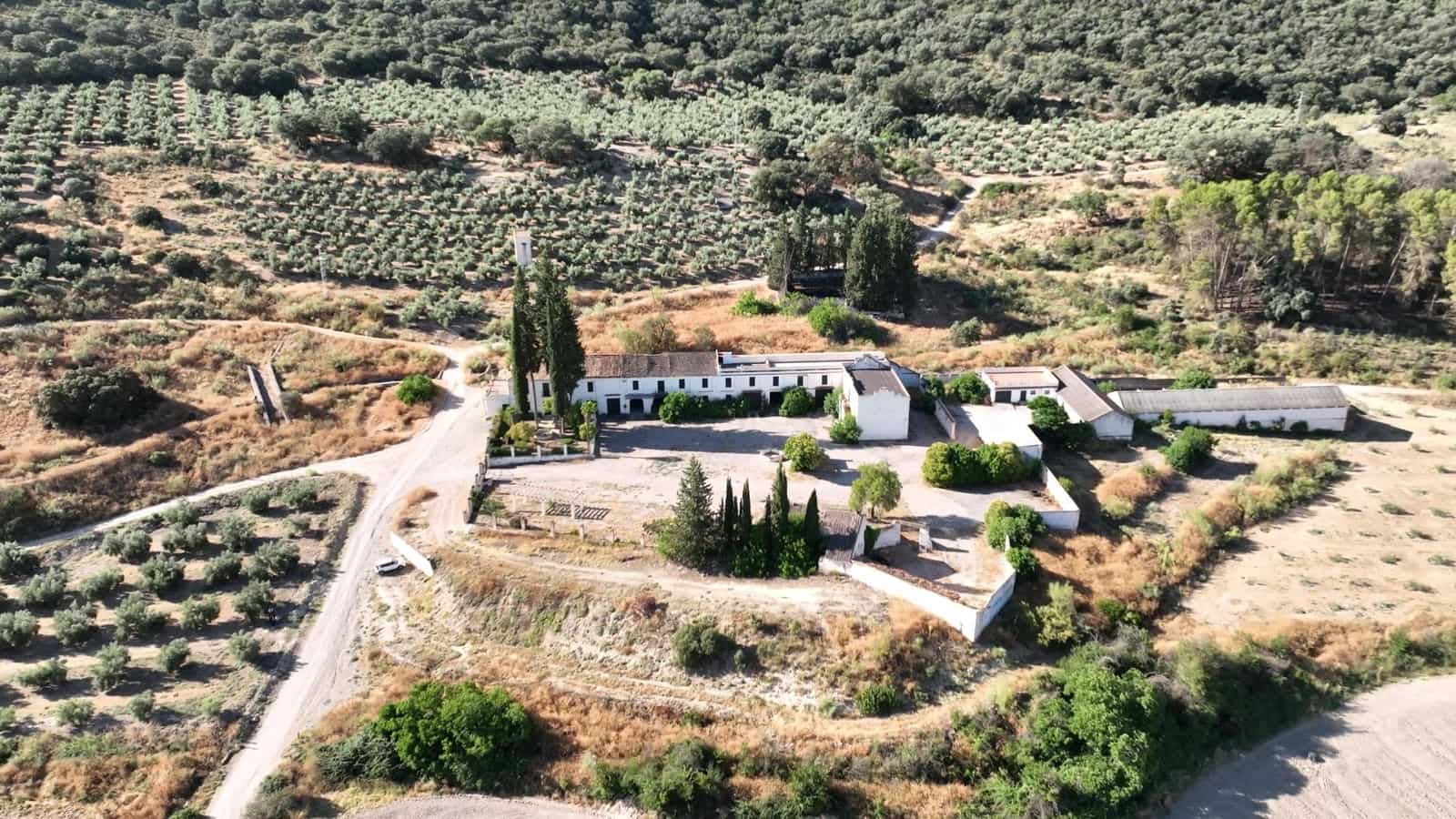 24 chambre Finca/Maison de Campagne à vendre à Albolote avec garage - 1 200 000 € (Ref: 8574369)