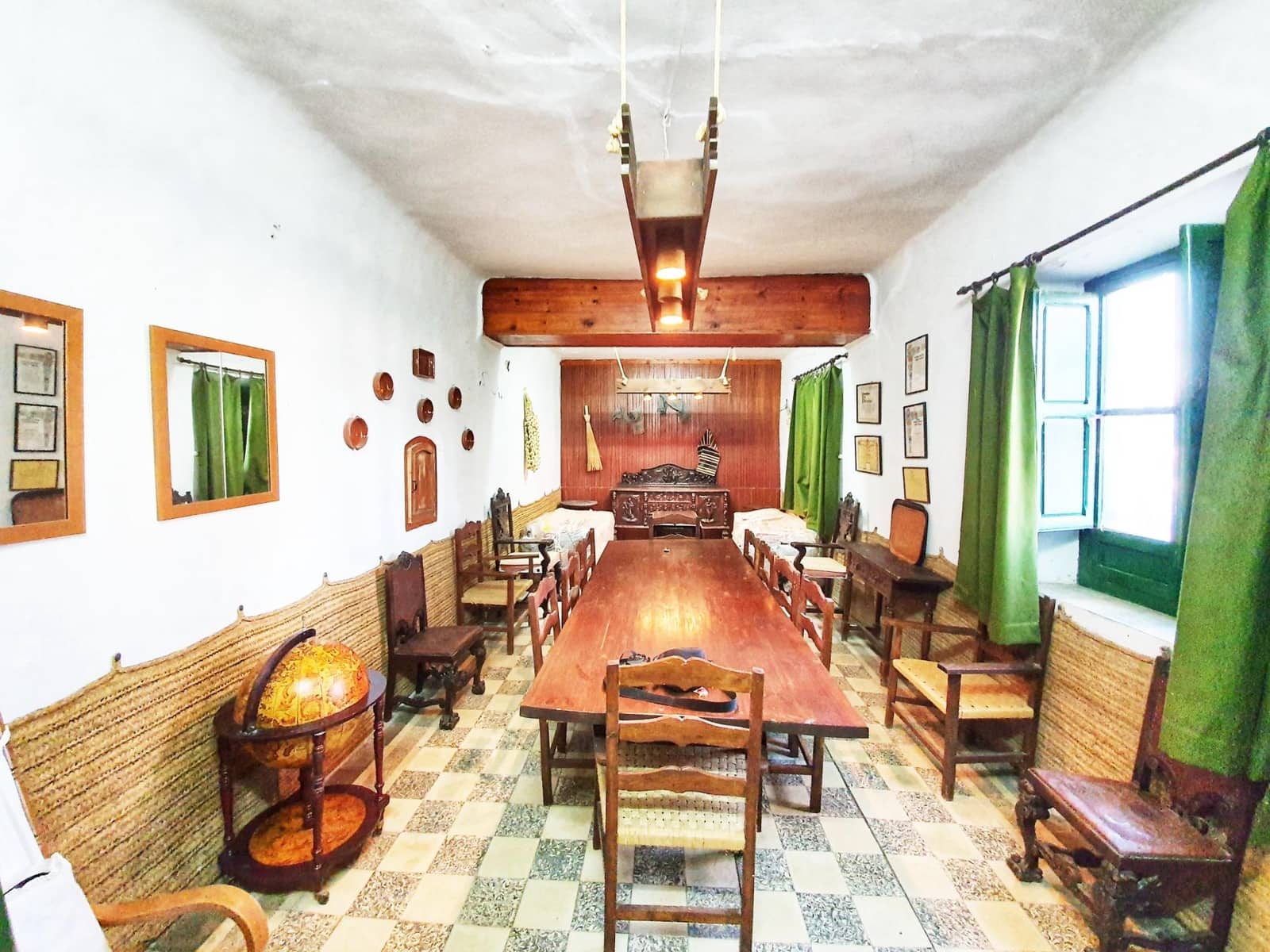 24 soveværelse Finca/Landehus til salg i Albolote med garage - € 1.200.000 (Ref: 8574369)