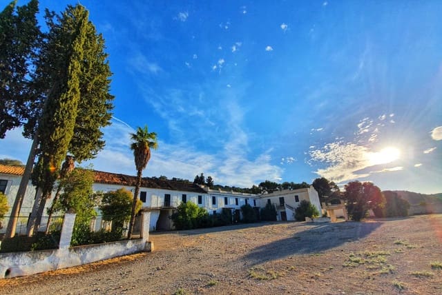 24 Zimmer Finca/Landgut zu verkaufen in Albolote mit Garage - 1.190.000 € (Ref: 8574369)