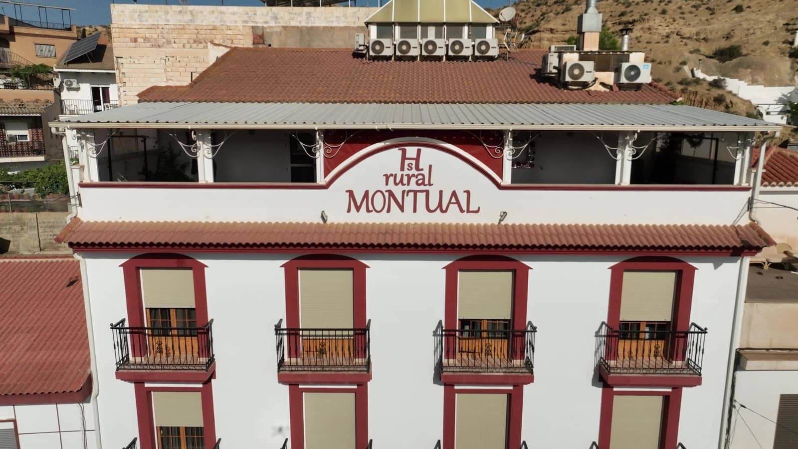 27 Zimmer Hotel zu verkaufen in Cortes y Graena mit Garage - 550.000 € (Ref: 8574370)