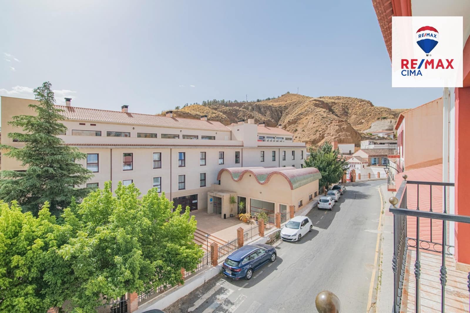 27 Zimmer Hotel zu verkaufen in Cortes y Graena mit Garage - 550.000 € (Ref: 8574370)