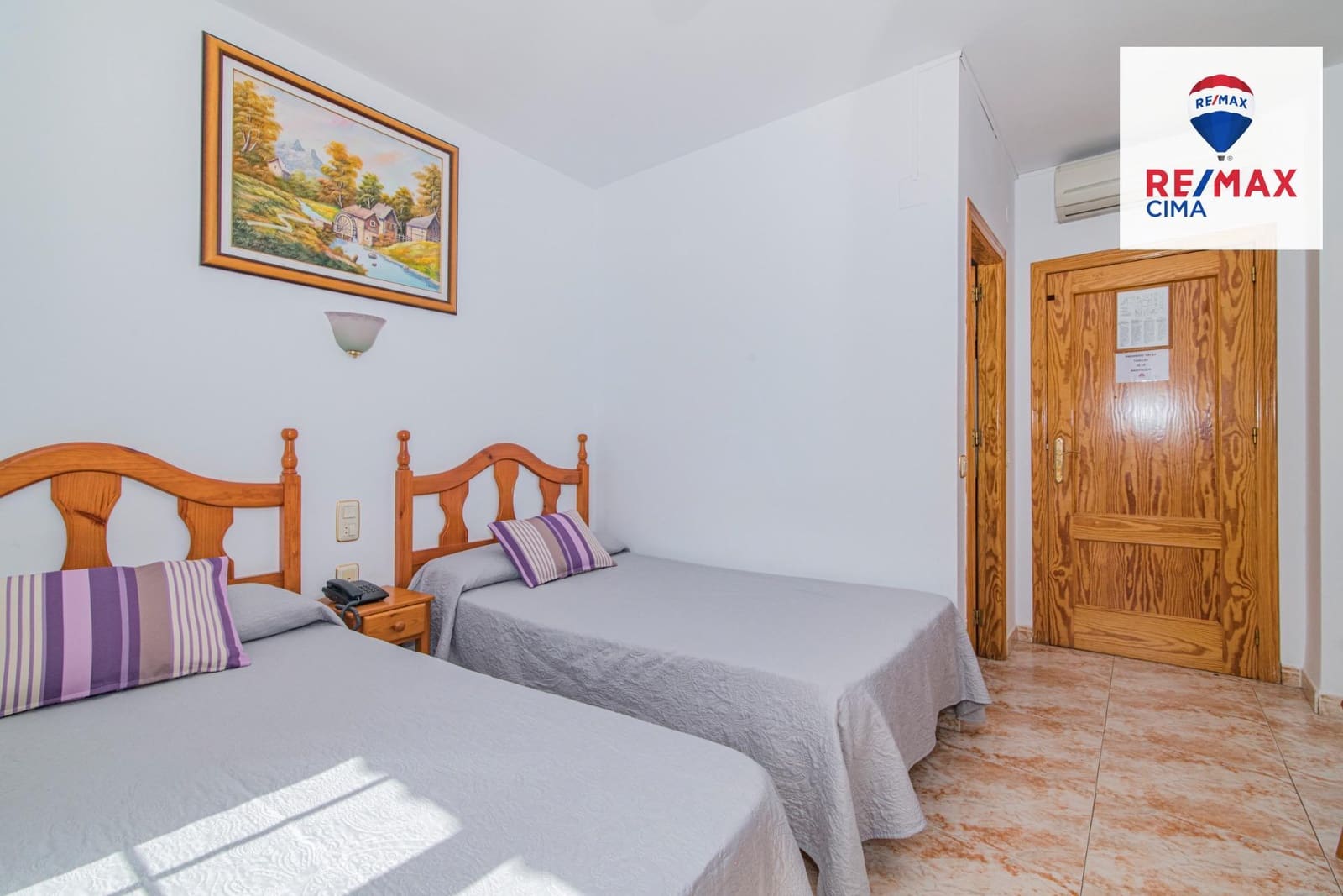 27 Zimmer Hotel zu verkaufen in Cortes y Graena mit Garage - 550.000 € (Ref: 8574370)