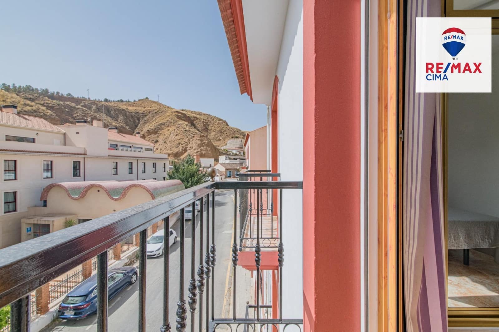 27 Zimmer Hotel zu verkaufen in Cortes y Graena mit Garage - 550.000 € (Ref: 8574370)