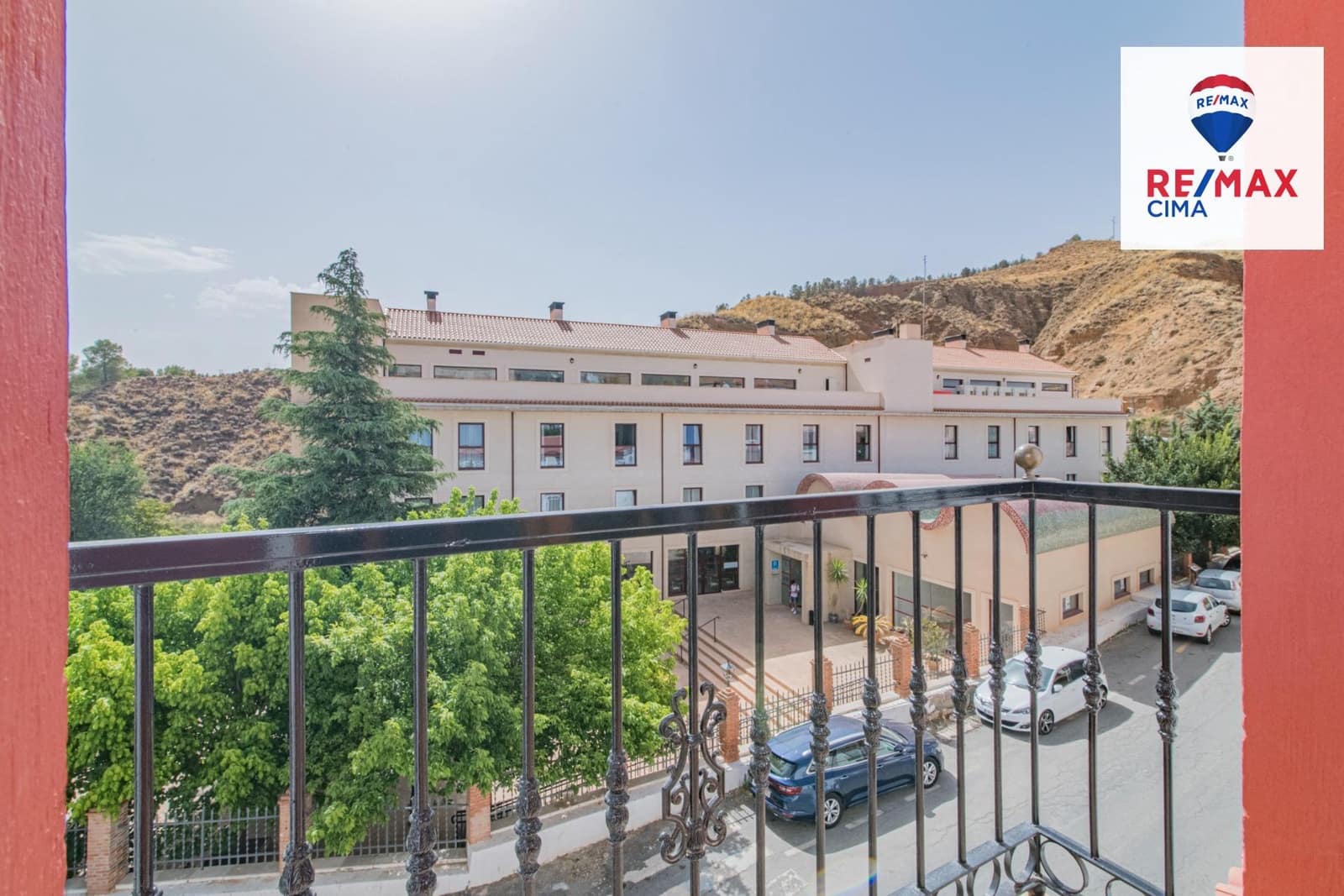 27 Zimmer Hotel zu verkaufen in Cortes y Graena mit Garage - 550.000 € (Ref: 8574370)