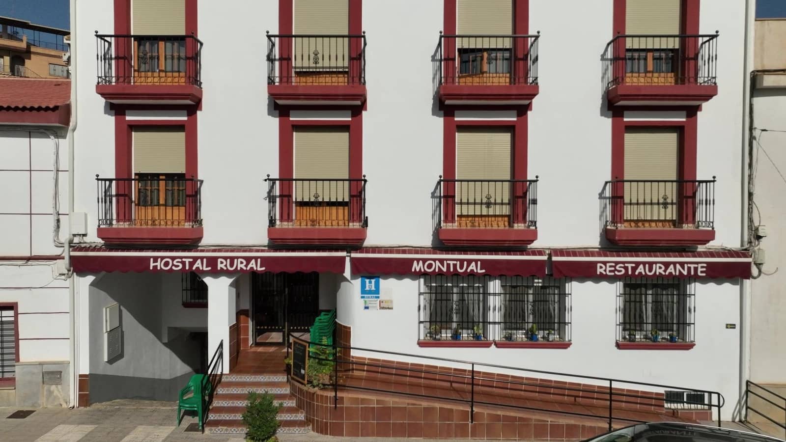 27 Zimmer Hotel zu verkaufen in Cortes y Graena mit Garage - 550.000 € (Ref: 8574370)