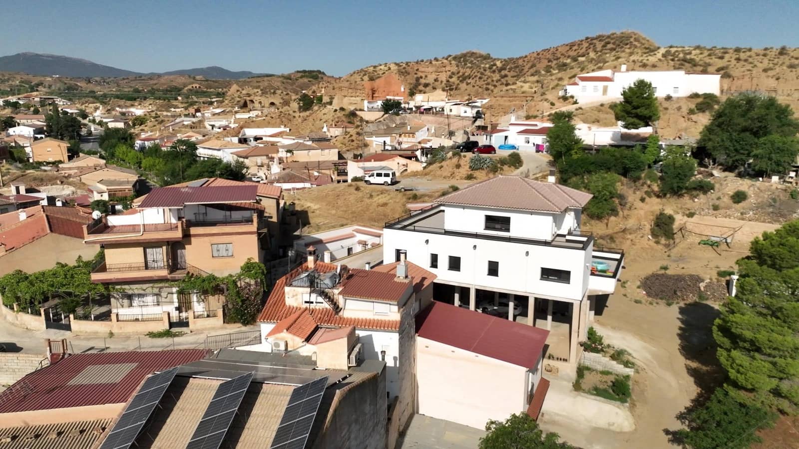 27 Zimmer Hotel zu verkaufen in Cortes y Graena mit Garage - 550.000 € (Ref: 8574370)