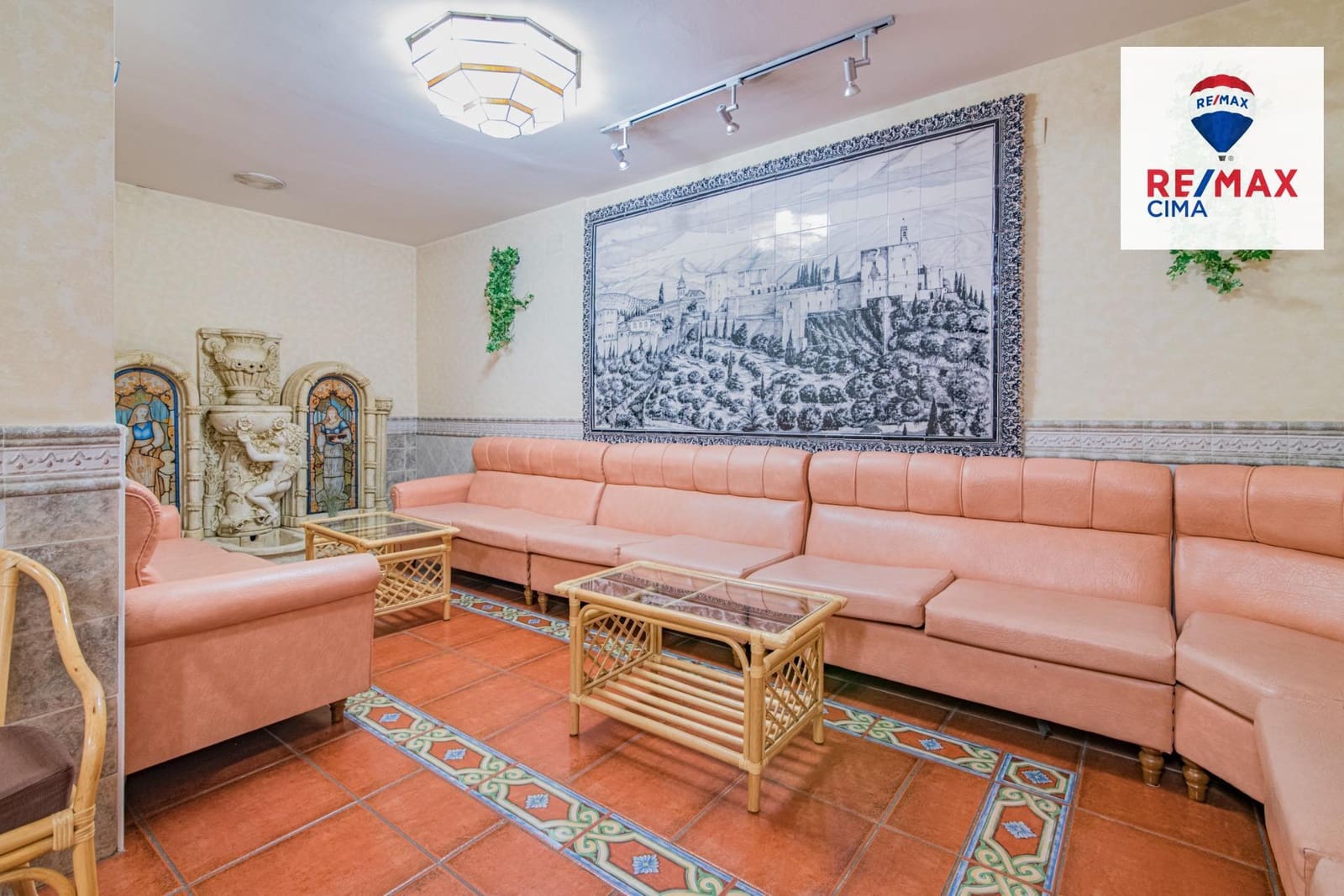 27 Zimmer Hotel zu verkaufen in Cortes y Graena mit Garage - 550.000 € (Ref: 8574370)