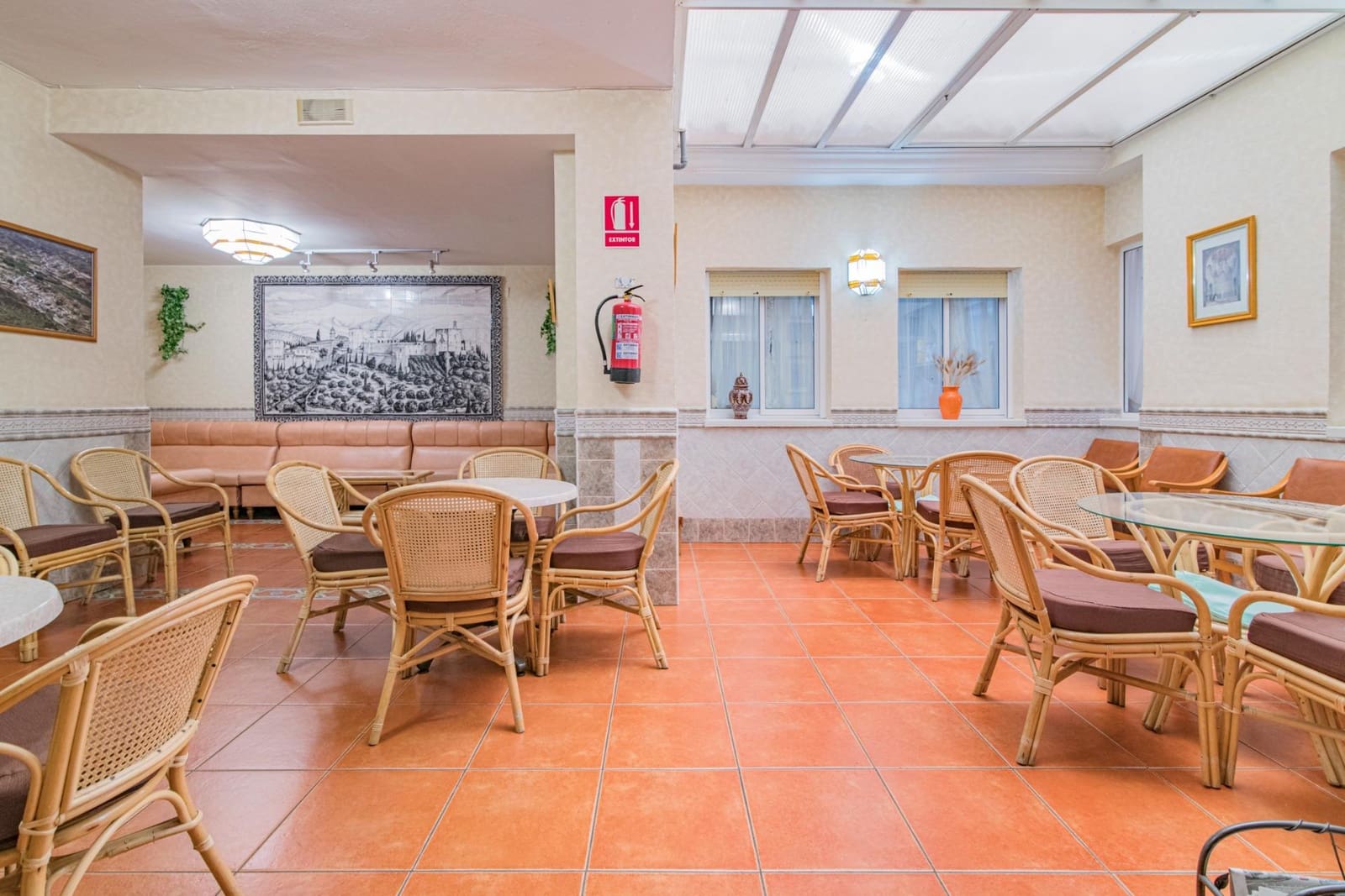 27 camera da letto Hotel in vendita in Cortes y Graena con garage - 490.000 € (Rif: 8574370)