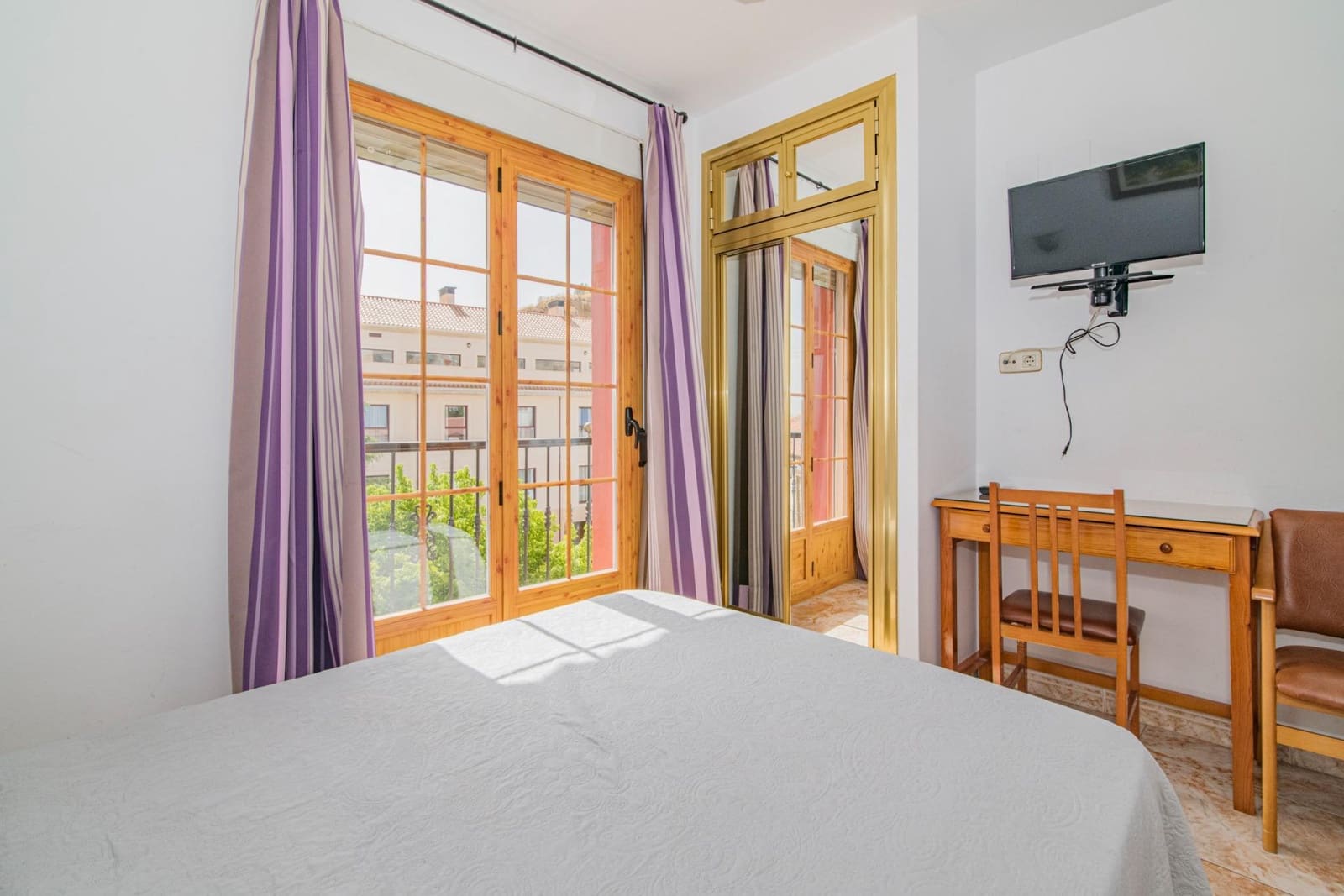 27 camera da letto Hotel in vendita in Cortes y Graena con garage - 490.000 € (Rif: 8574370)