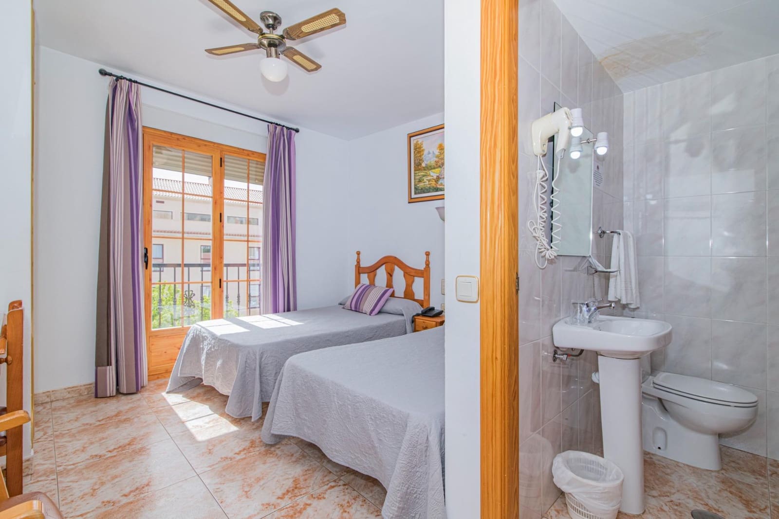 27 camera da letto Hotel in vendita in Cortes y Graena con garage - 490.000 € (Rif: 8574370)