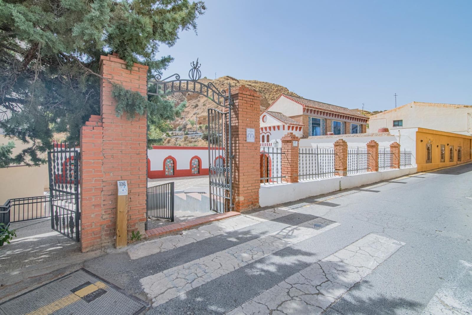 27 camera da letto Hotel in vendita in Cortes y Graena con garage - 490.000 € (Rif: 8574370)