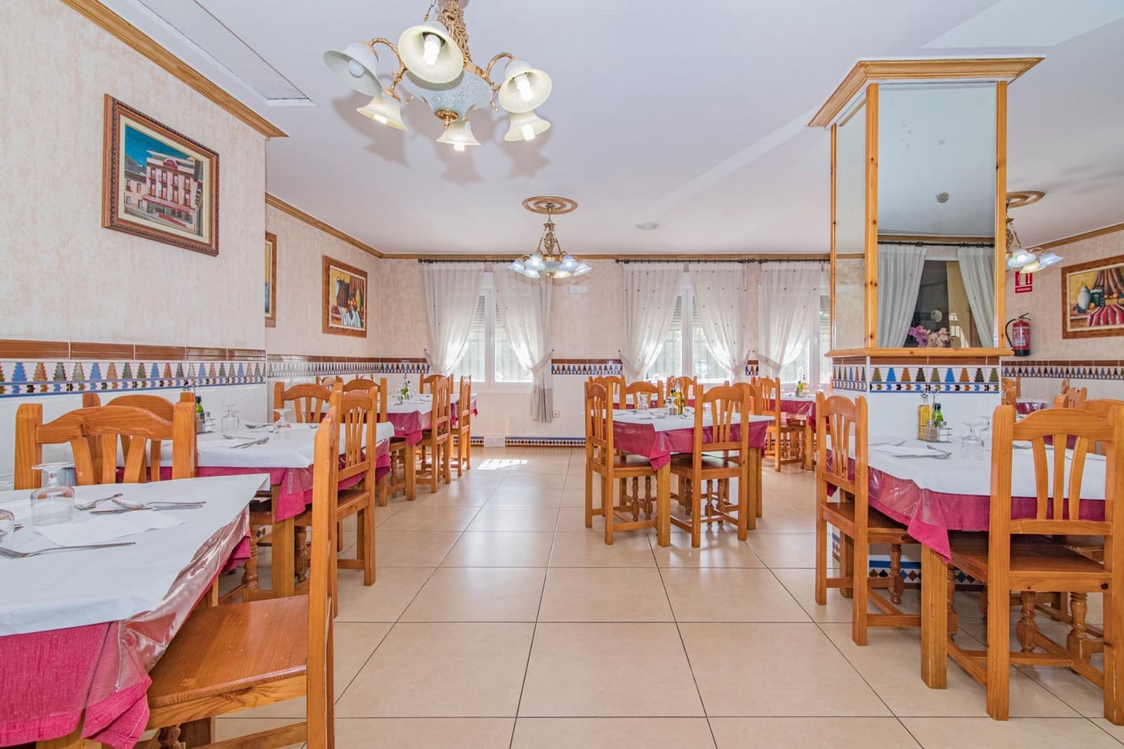 27 camera da letto Hotel in vendita in Cortes y Graena con garage - 490.000 € (Rif: 8574370)