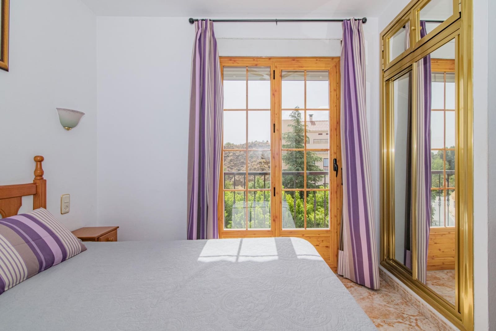 27 camera da letto Hotel in vendita in Cortes y Graena con garage - 490.000 € (Rif: 8574370)