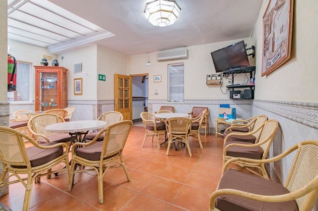 27 soveværelse Hotel til salg i Cortes y Graena med garage - € 490.000 (Ref: 8574370)