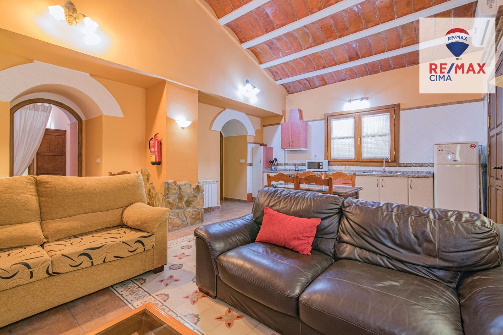 30 bedroom Hotel for sale in Benalua de Guadix with pool garage - € 2,999,999 (Ref: 8626710)