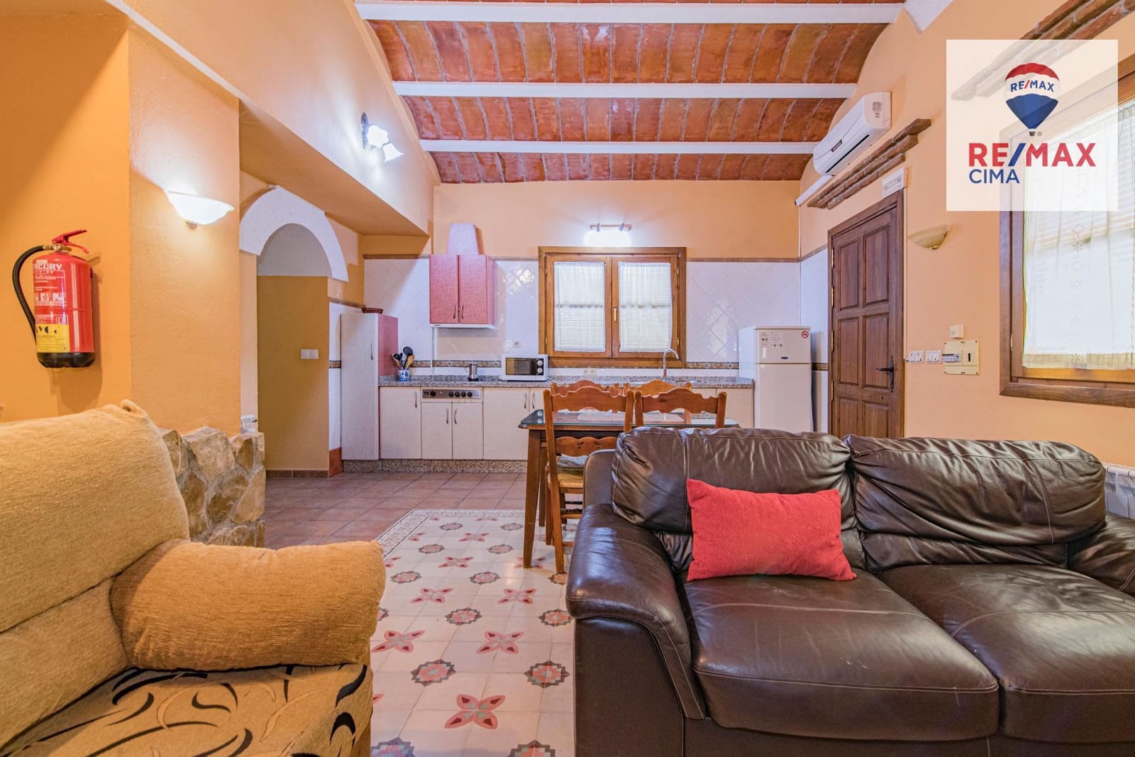 30 bedroom Hotel for sale in Benalua de Guadix with pool garage - € 2,999,999 (Ref: 8626710)