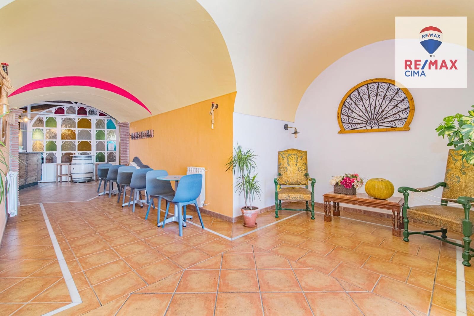 30 bedroom Hotel for sale in Benalua de Guadix with pool garage - € 2,999,999 (Ref: 8626710)