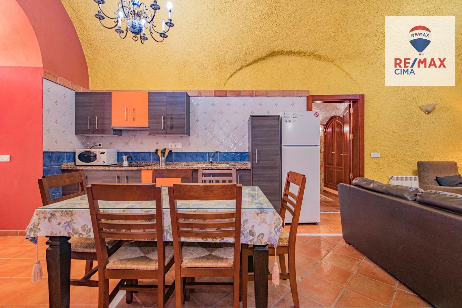 30 bedroom Hotel for sale in Benalua de Guadix with pool garage - € 2,999,999 (Ref: 8626710)