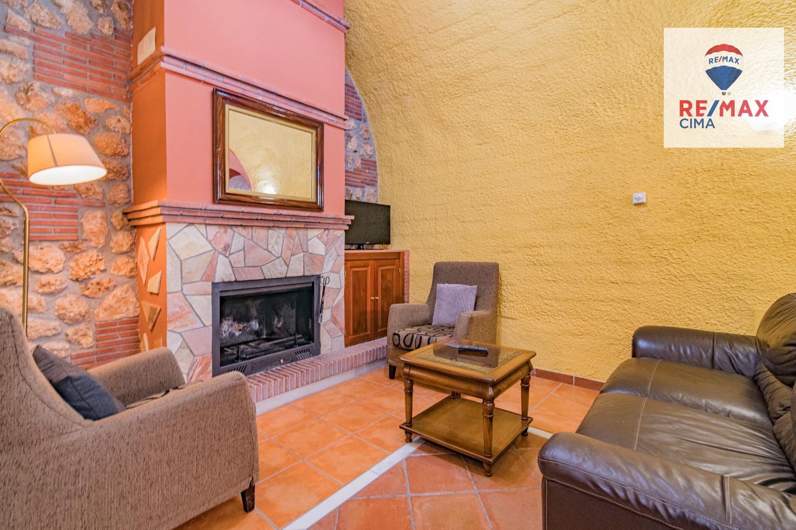 30 bedroom Hotel for sale in Benalua de Guadix with pool garage - € 2,999,999 (Ref: 8626710)