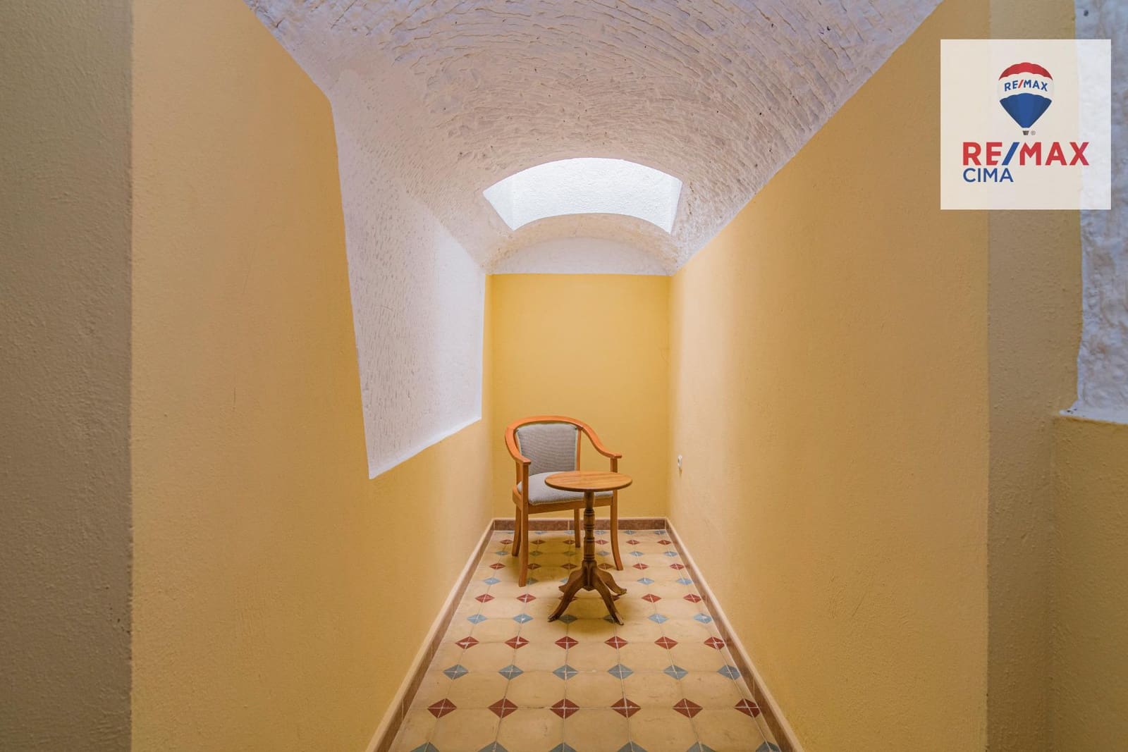 30 bedroom Hotel for sale in Benalua de Guadix with pool garage - € 2,999,999 (Ref: 8626710)