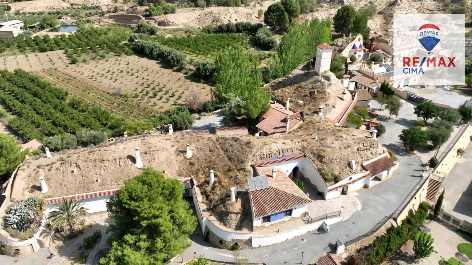 30 bedroom Hotel for sale in Benalua de Guadix with pool garage - € 2,999,999 (Ref: 8626710)