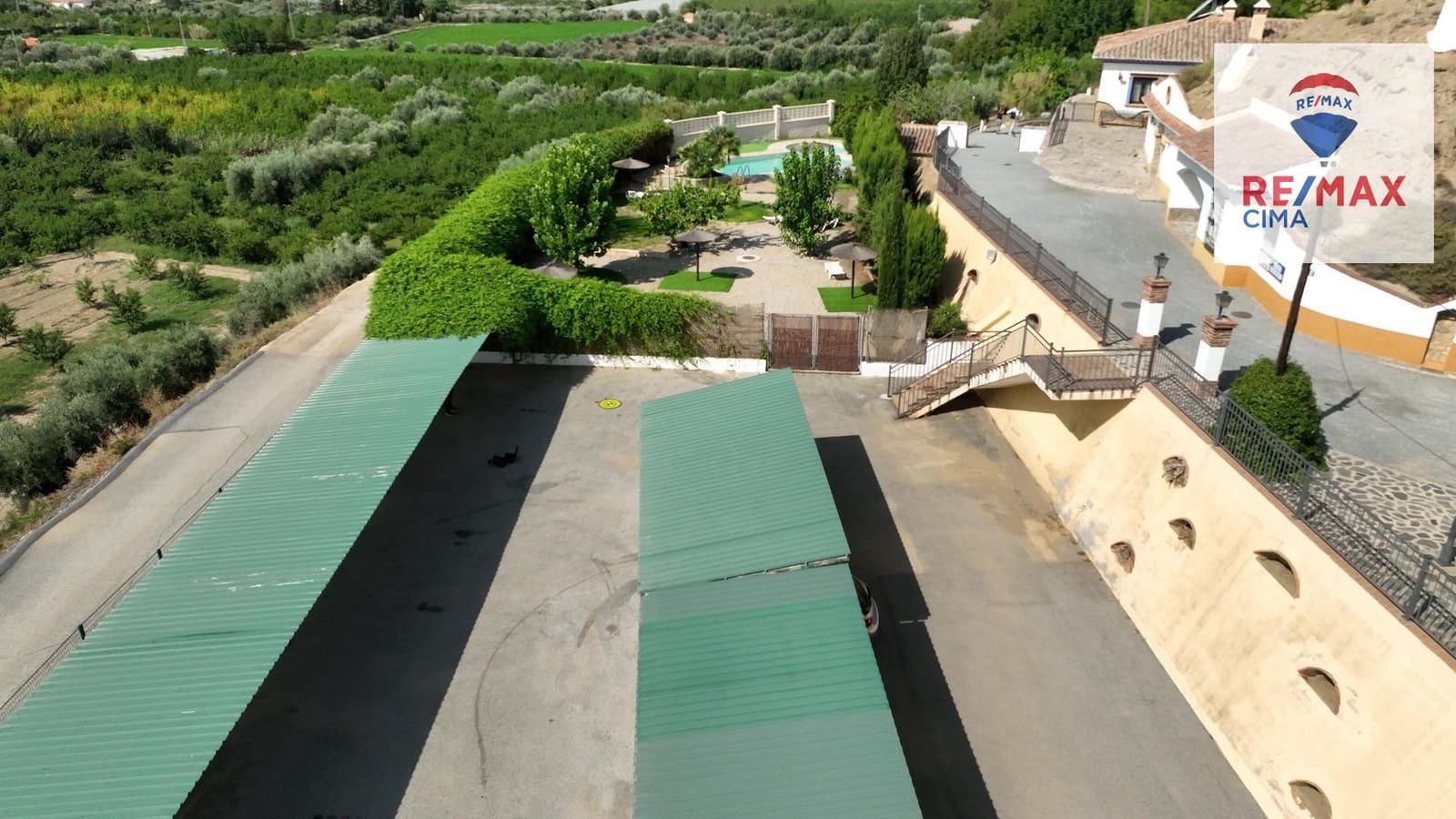 30 bedroom Hotel for sale in Benalua de Guadix with pool garage - € 2,999,999 (Ref: 8626710)