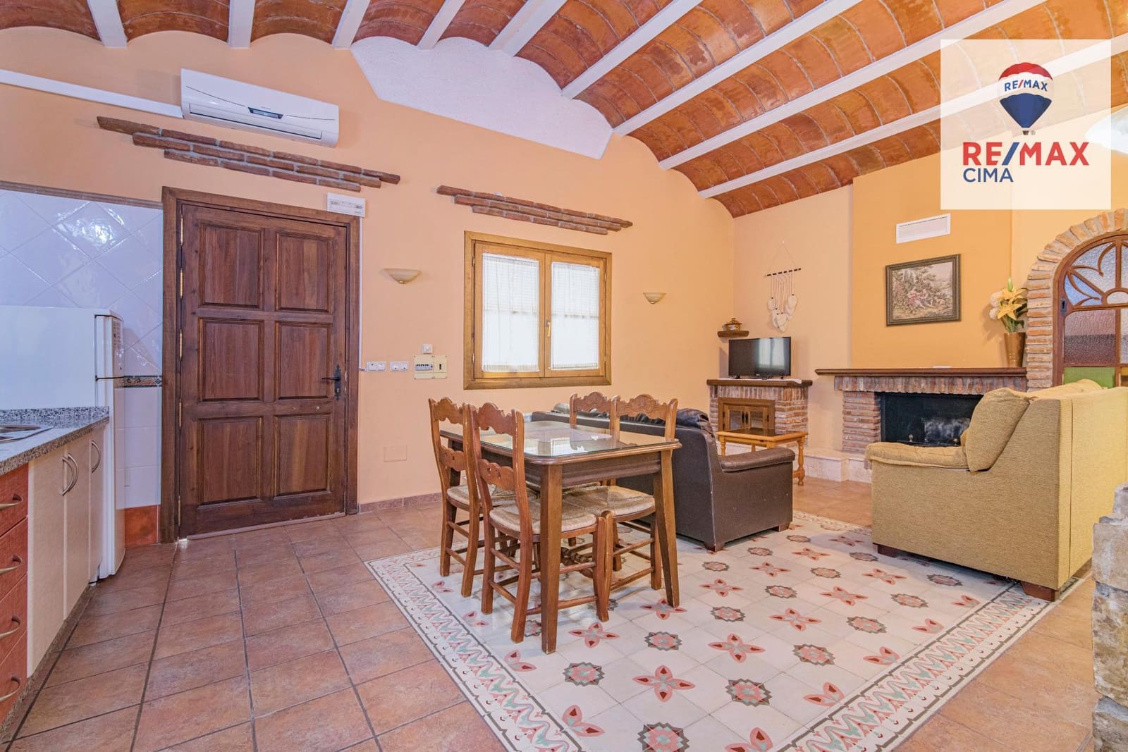 30 bedroom Hotel for sale in Benalua de Guadix with pool garage - € 2,999,999 (Ref: 8626710)