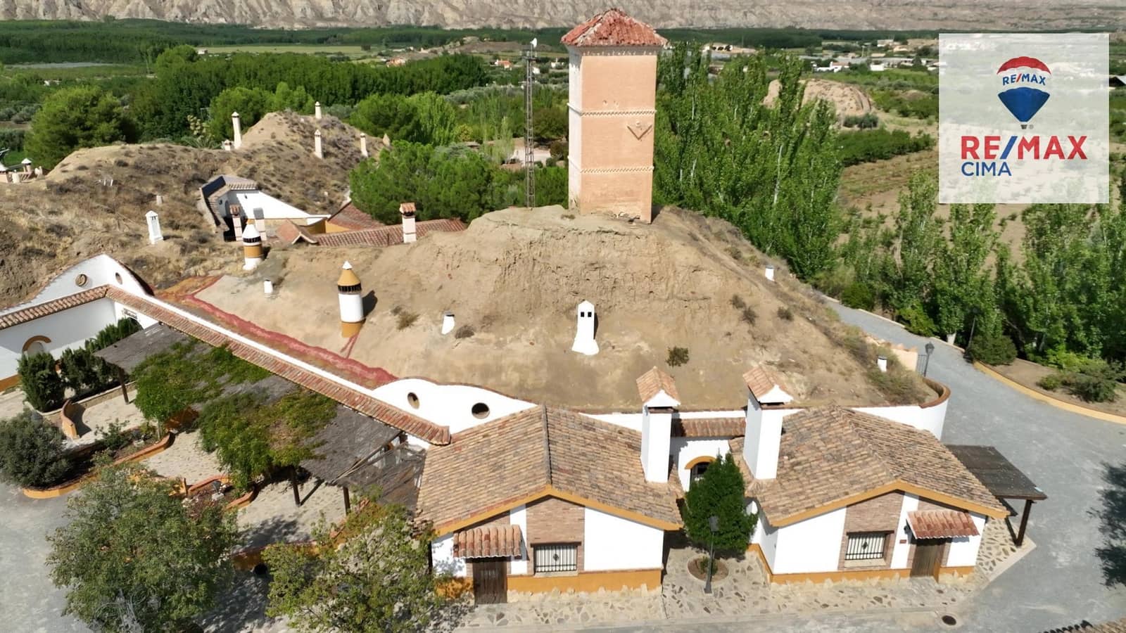 30 bedroom Hotel for sale in Benalua de Guadix with pool garage - € 2,999,999 (Ref: 8626710)