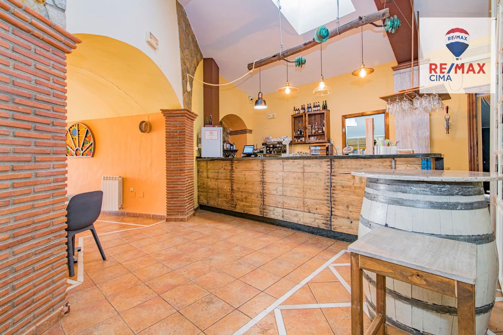 30 bedroom Hotel for sale in Benalua de Guadix with pool garage - € 2,999,999 (Ref: 8626710)