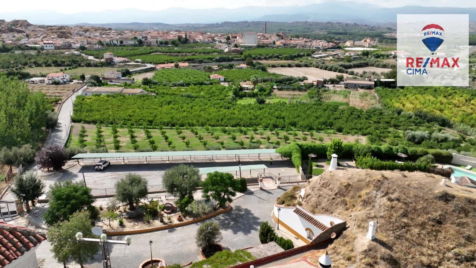 30 bedroom Hotel for sale in Benalua de Guadix with pool garage - € 2,999,999 (Ref: 8626710)