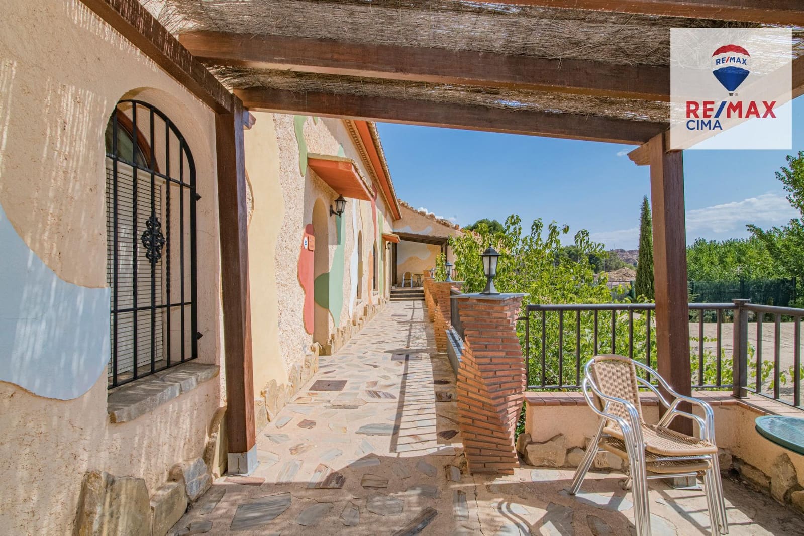 30 bedroom Hotel for sale in Benalua de Guadix with pool garage - € 2,999,999 (Ref: 8626710)