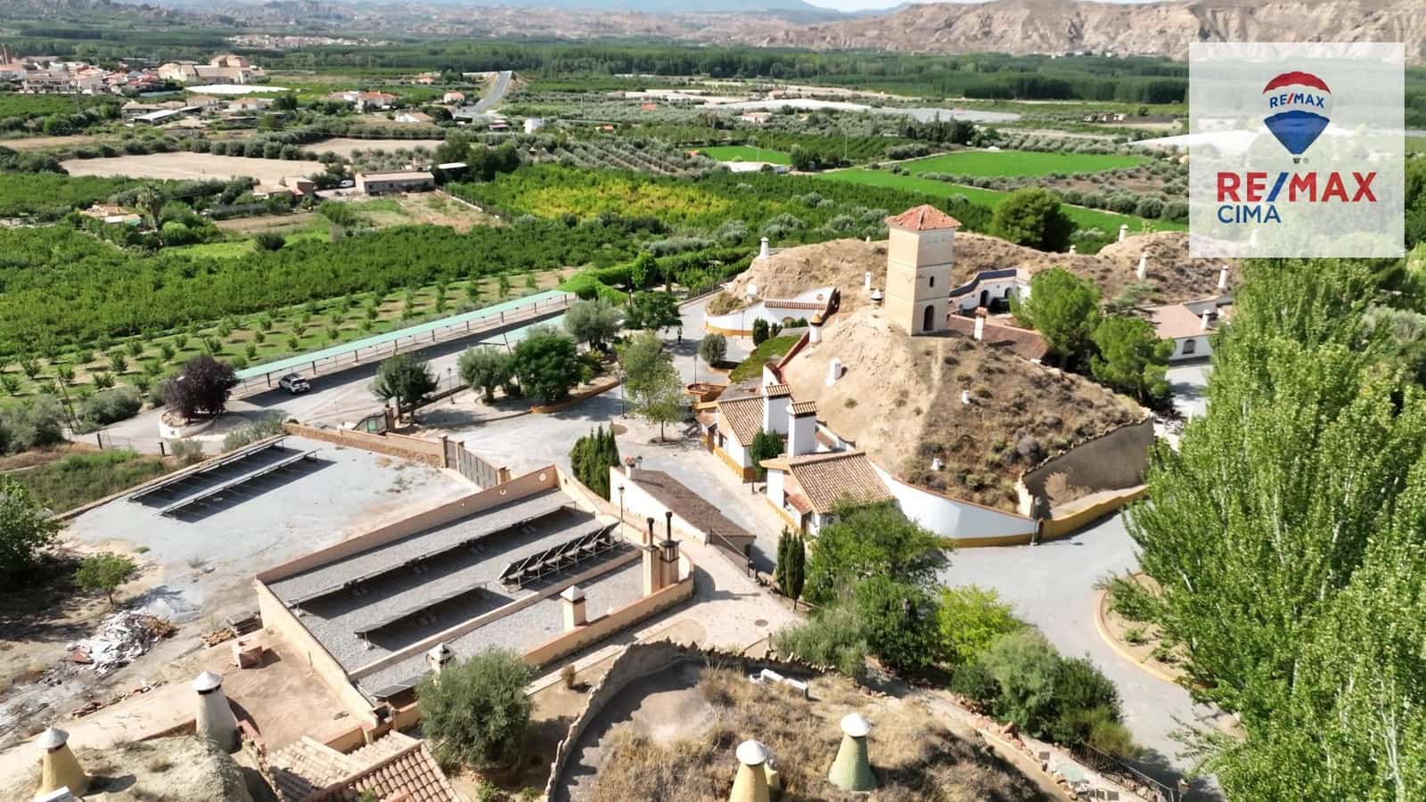 30 bedroom Hotel for sale in Benalua de Guadix with pool garage - € 2,999,999 (Ref: 8626710)
