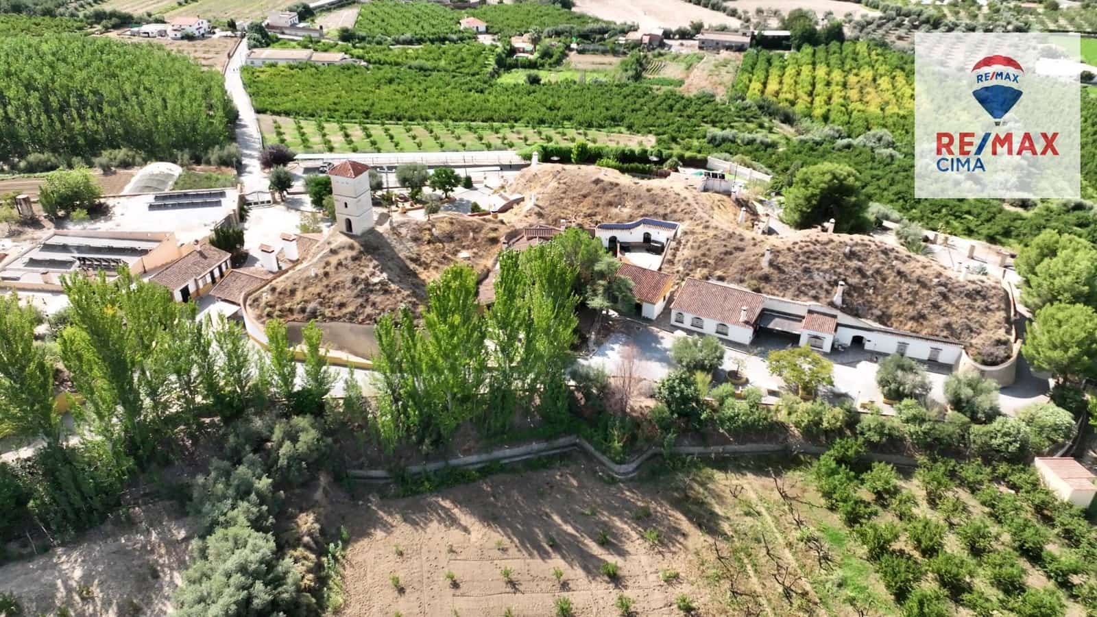 30 bedroom Hotel for sale in Benalua de Guadix with pool garage - € 2,999,999 (Ref: 8626710)
