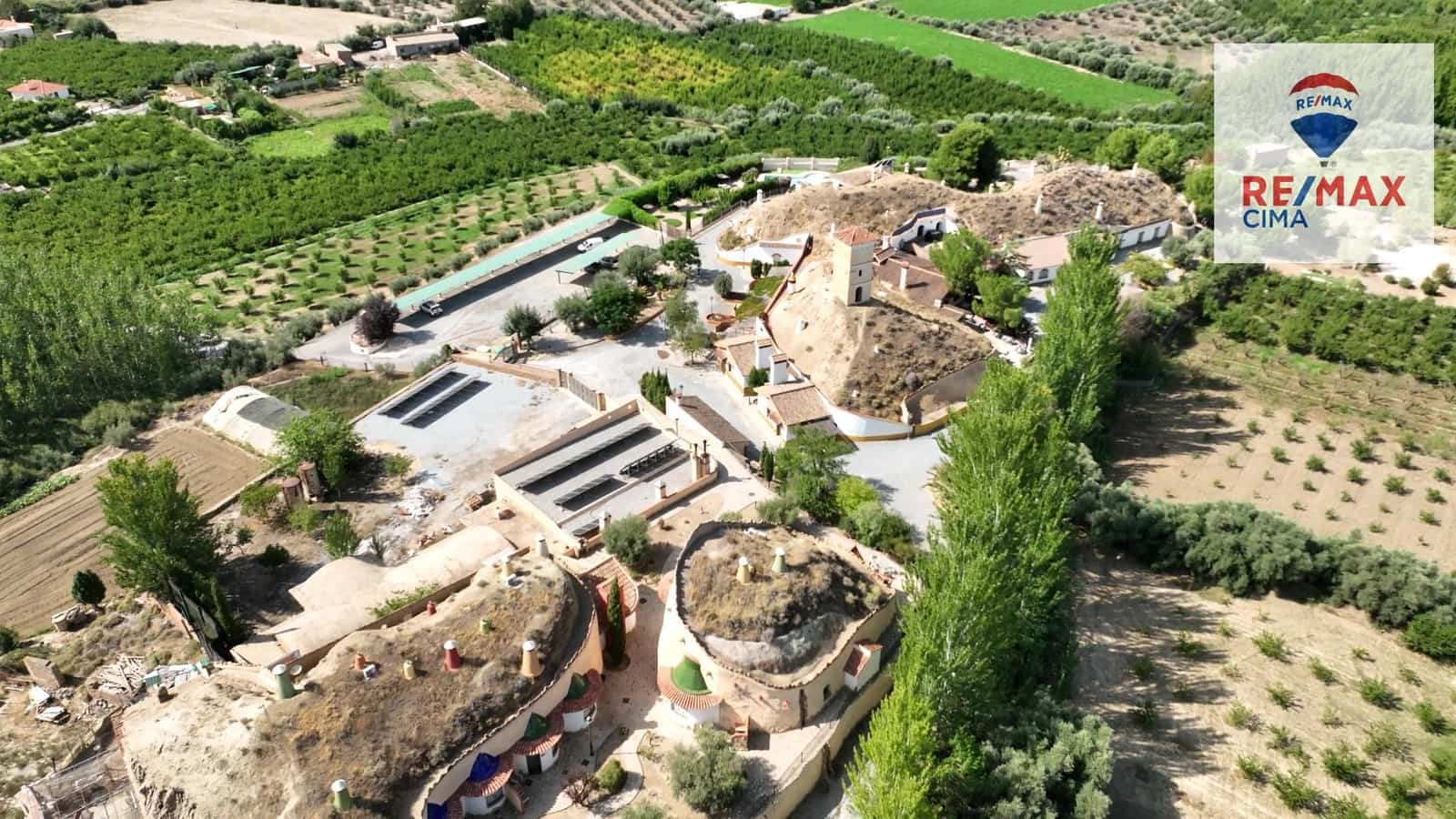 30 bedroom Hotel for sale in Benalua de Guadix with pool garage - € 2,999,999 (Ref: 8626710)