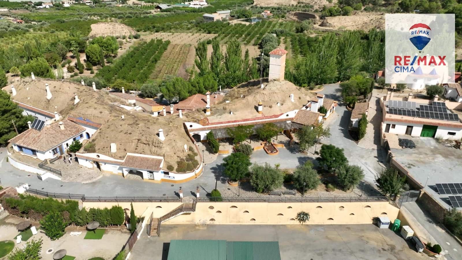 30 bedroom Hotel for sale in Benalua de Guadix with pool garage - € 2,999,999 (Ref: 8626710)