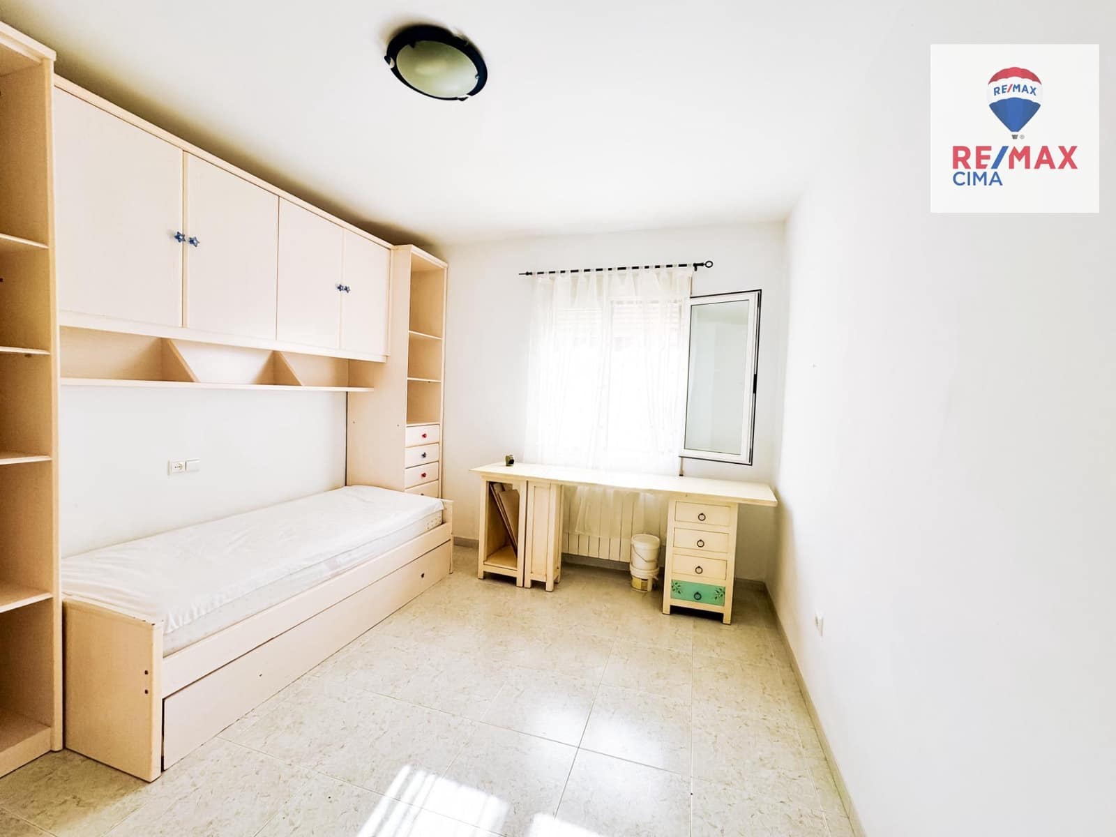 3 sypialnia Mieszkanie na sprzedaż w Baza - 79 500 € (Ref: 8638653)