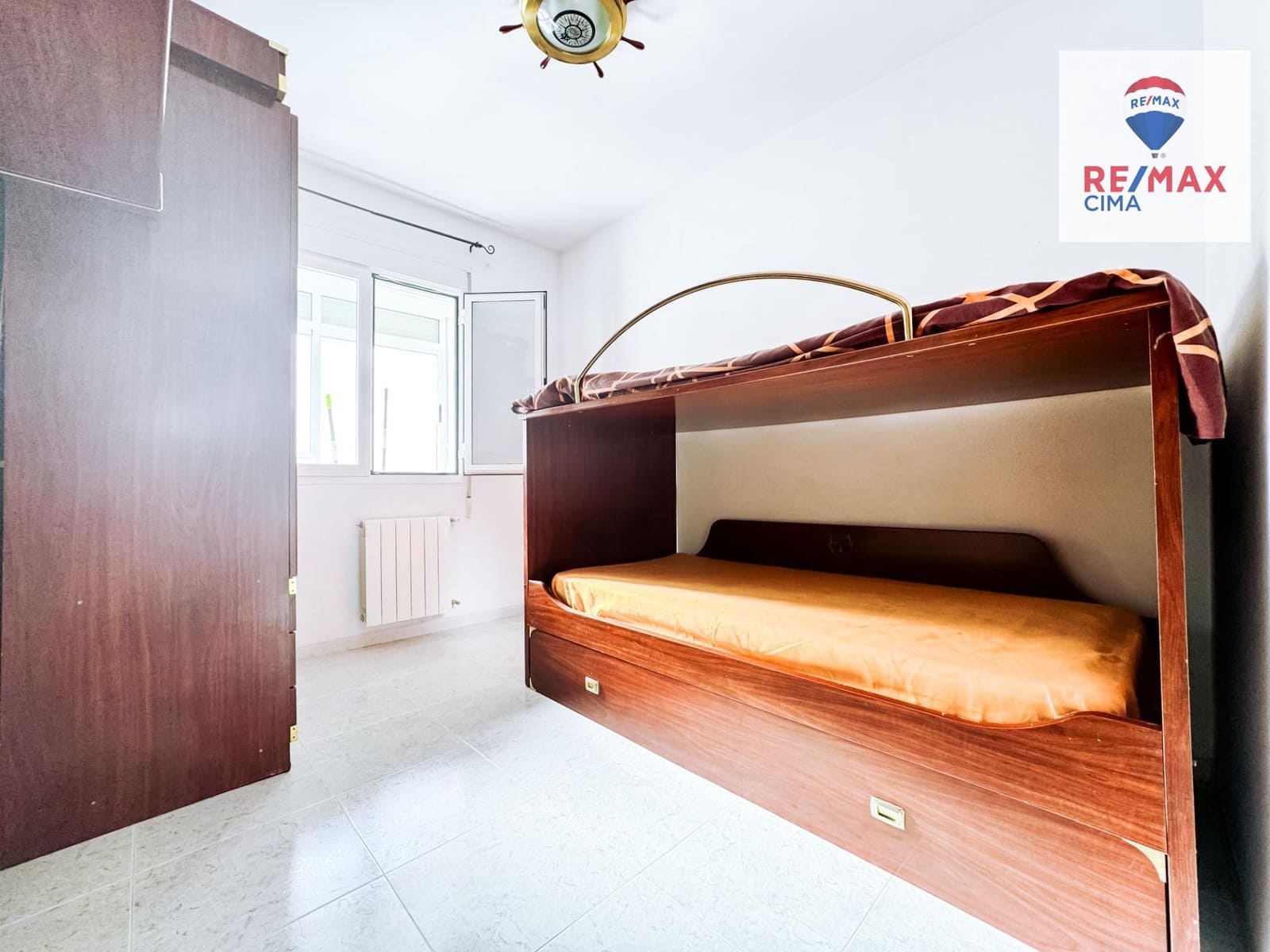 3 sypialnia Mieszkanie na sprzedaż w Baza - 79 500 € (Ref: 8638653)