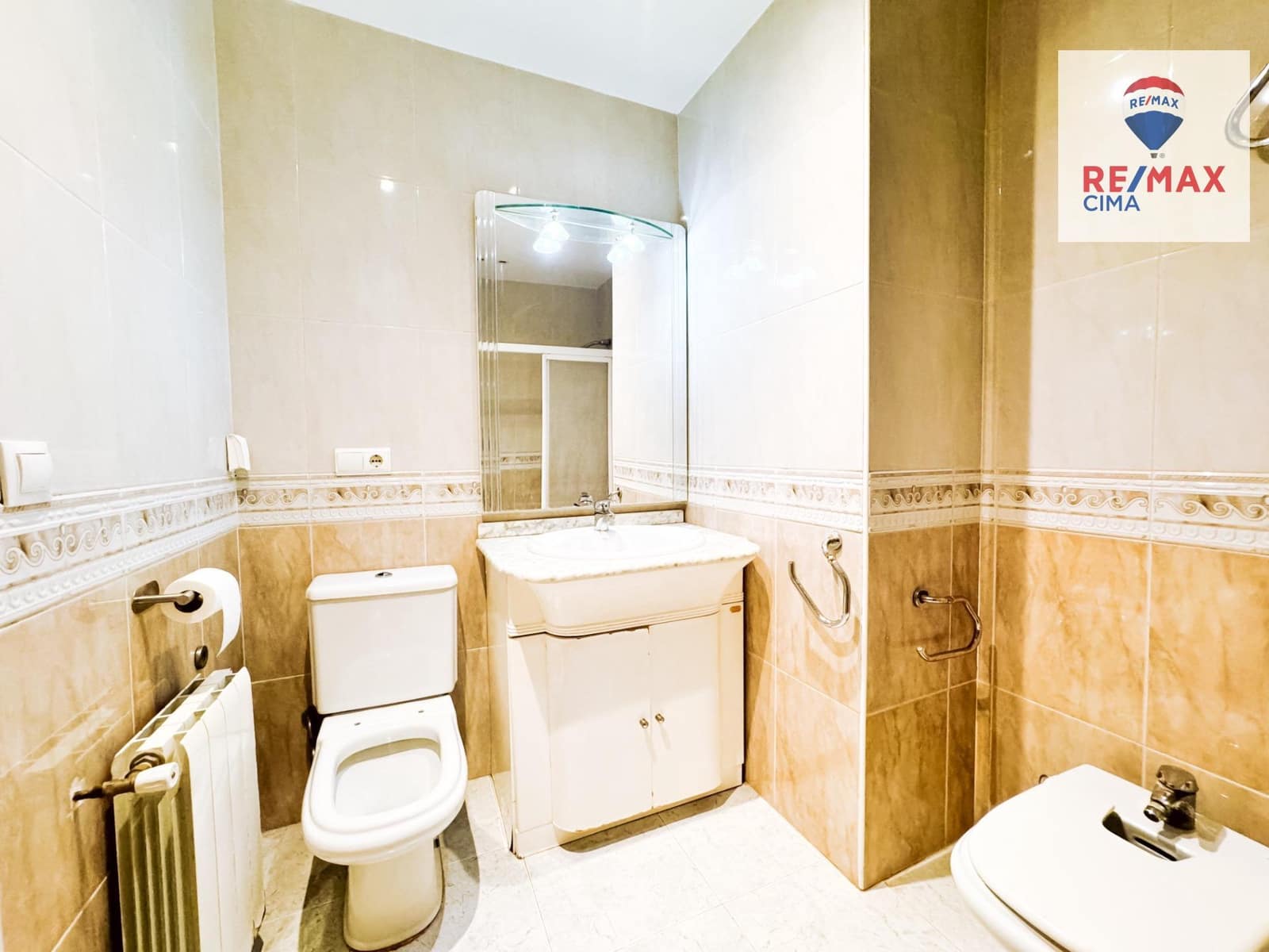 3 sypialnia Mieszkanie na sprzedaż w Baza - 79 500 € (Ref: 8638653)