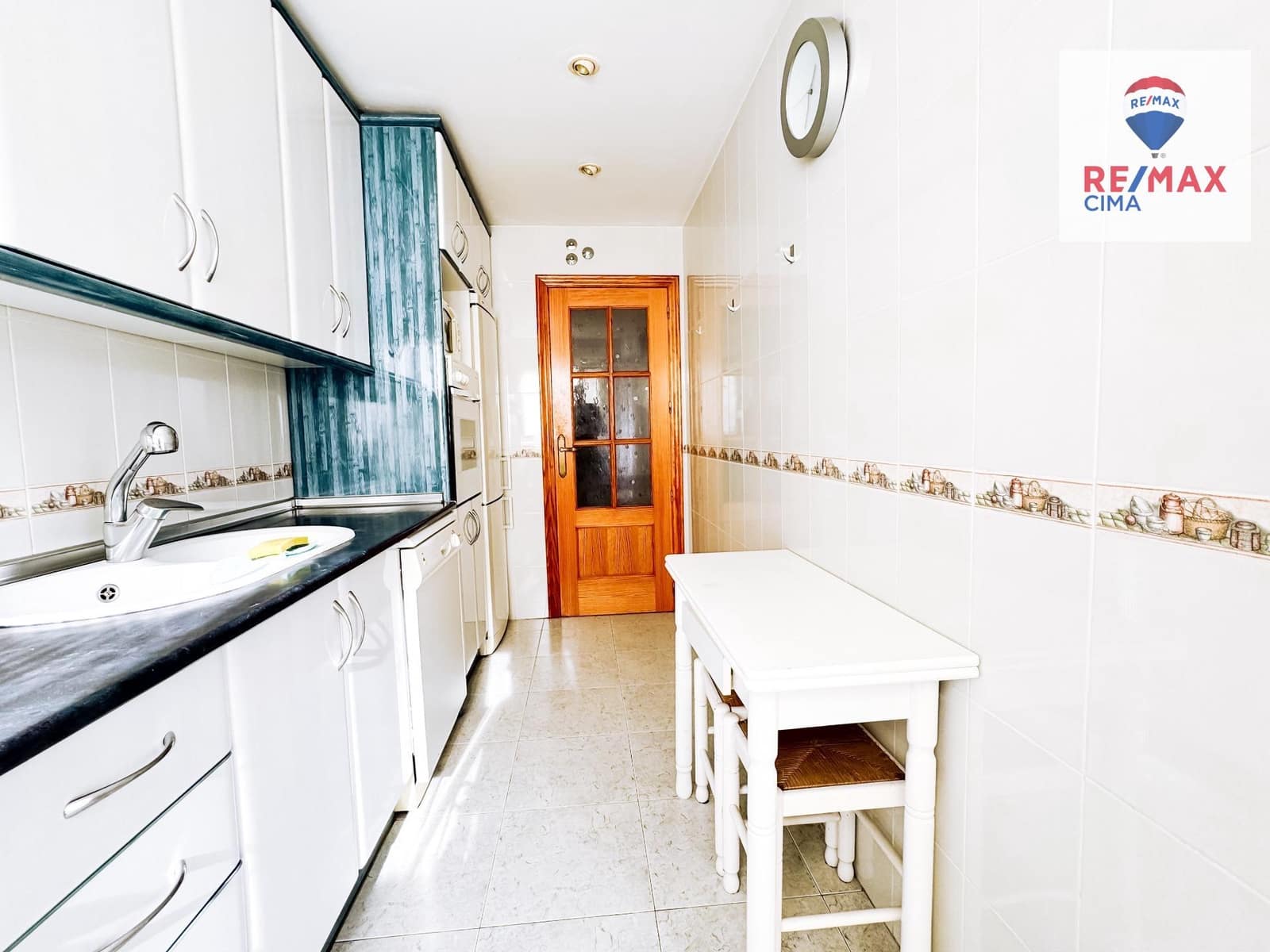 3 sypialnia Mieszkanie na sprzedaż w Baza - 79 500 € (Ref: 8638653)