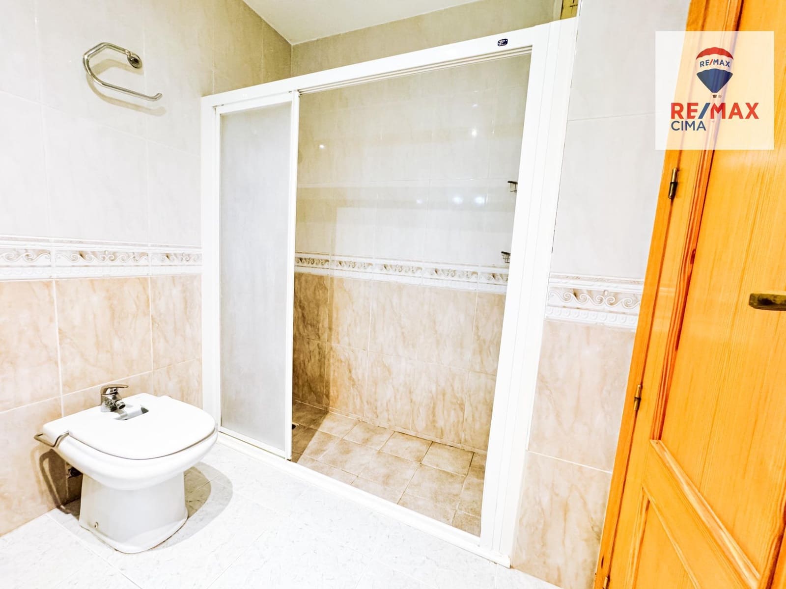 3 sypialnia Mieszkanie na sprzedaż w Baza - 79 500 € (Ref: 8638653)