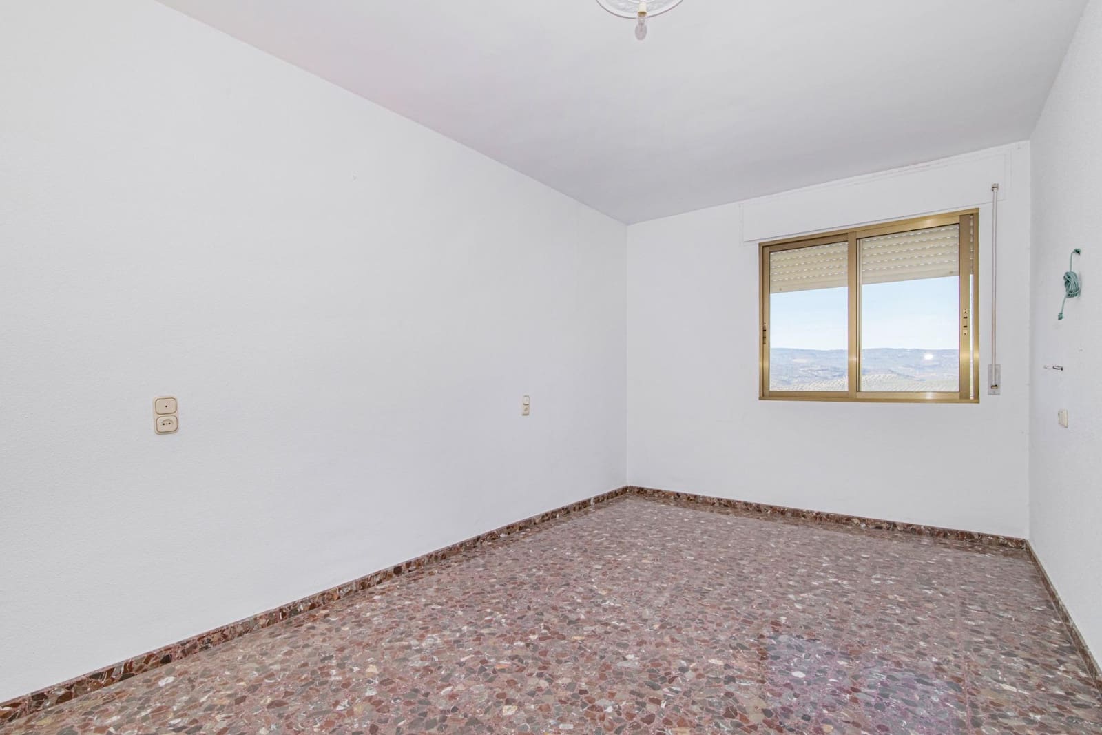 4 makuuhuone Asunto myytävänä paikassa Montefrio - 94 900 € (Ref: 8662824)