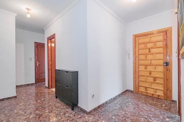 4 makuuhuone Asunto myytävänä paikassa Montefrío - 94 900 € (Ref: 8662824)