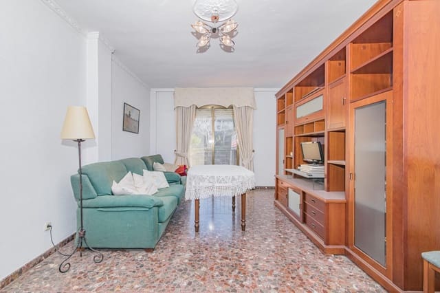 4 makuuhuone Asunto myytävänä paikassa Montefrío - 94 900 € (Ref: 8662824)