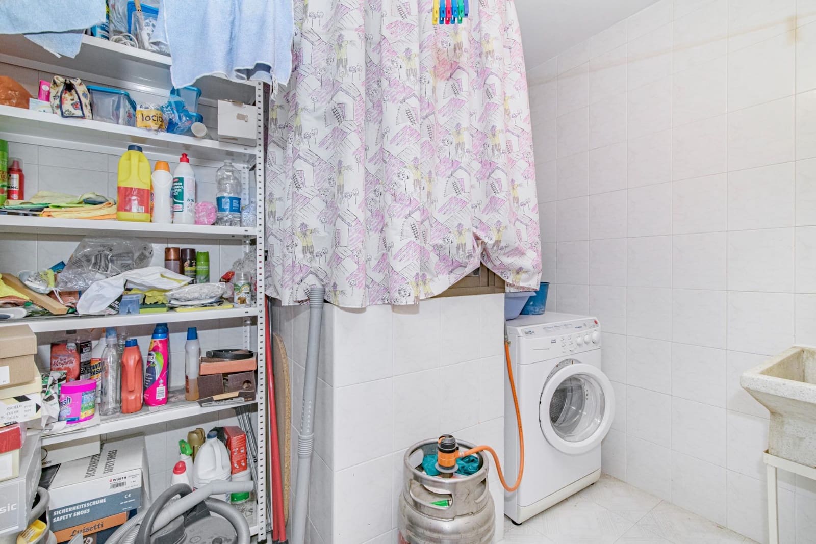 4 makuuhuone Asunto myytävänä paikassa Montefrio - 94 900 € (Ref: 8662824)