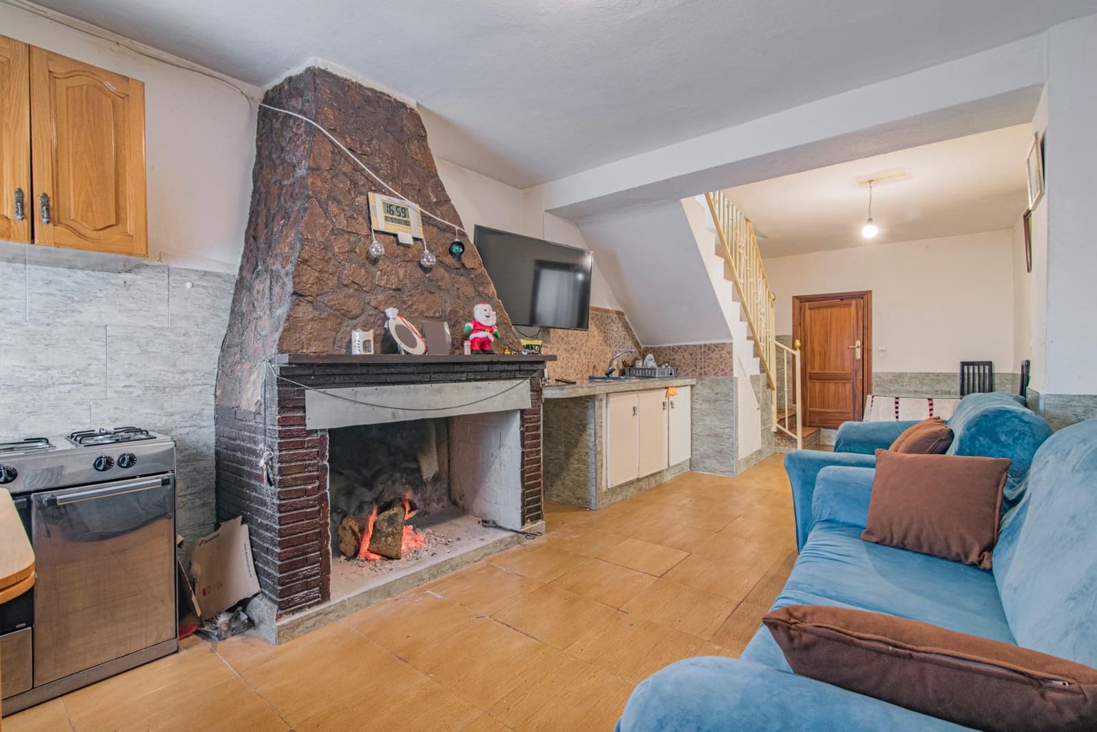 5 chambre Villa/Maison Mitoyenne à vendre à Deifontes avec garage - 99 900 € (Ref: 8688045)