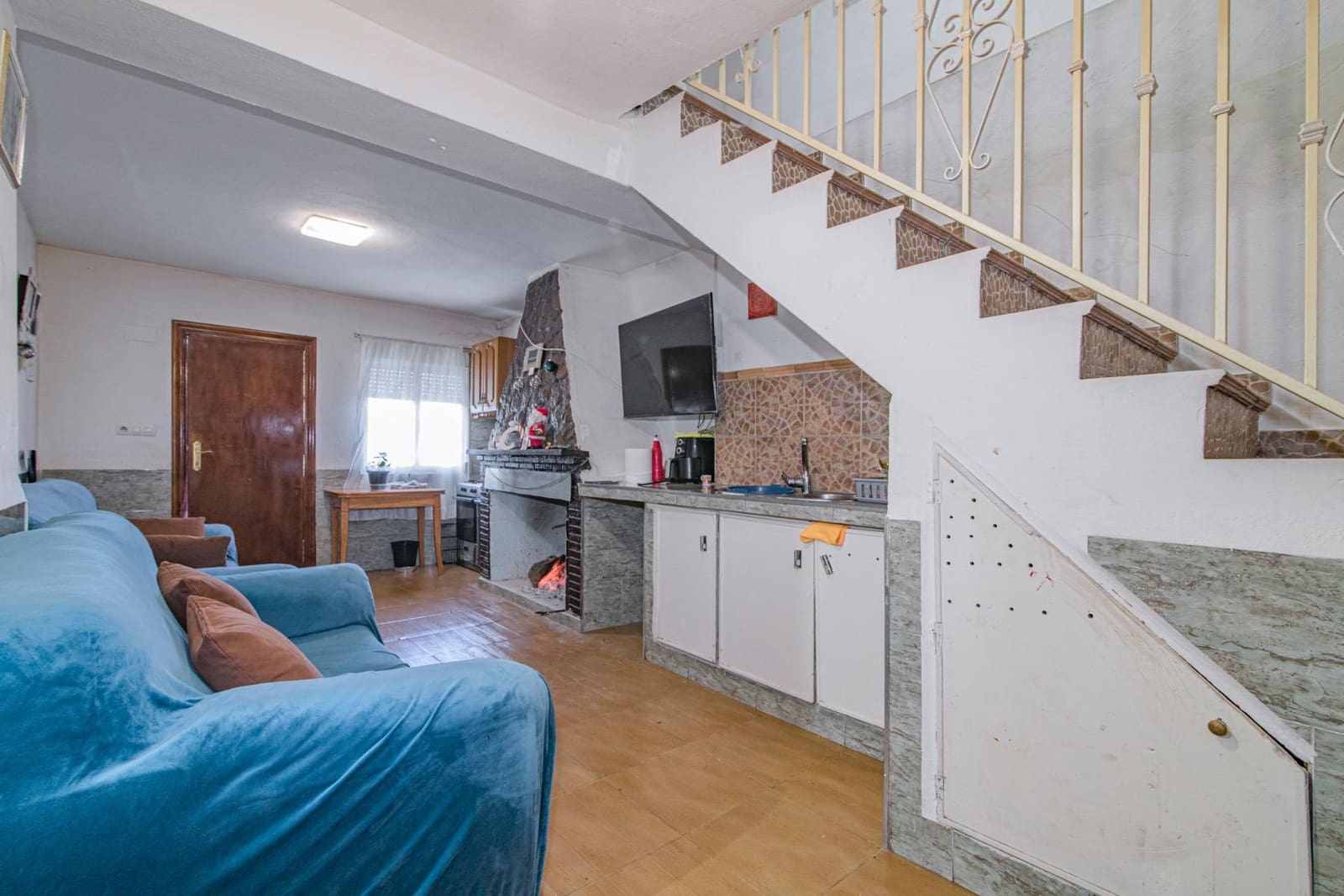 5 chambre Villa/Maison Mitoyenne à vendre à Deifontes avec garage - 99 900 € (Ref: 8688045)